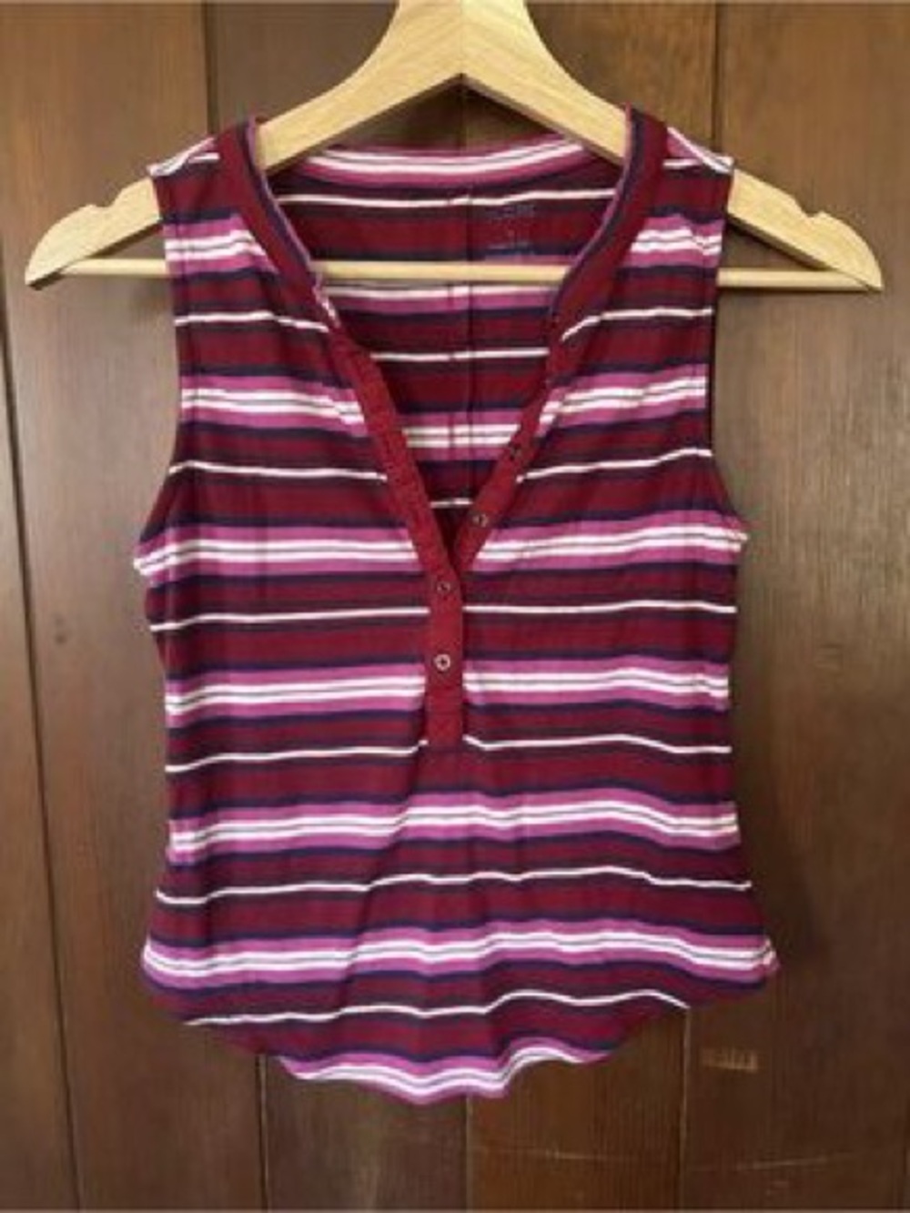 Nwot Pilcro crushed sleeveless Striped Henley Tank Top - Burgundy & Pink